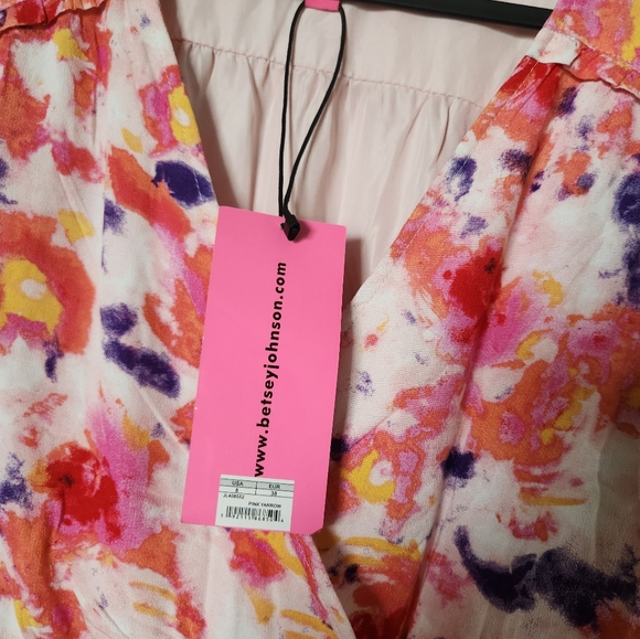 BETSY JOHNSON floral ruffle dress 😍 👌 ✨️ ♥️ - Picture 3 of 6